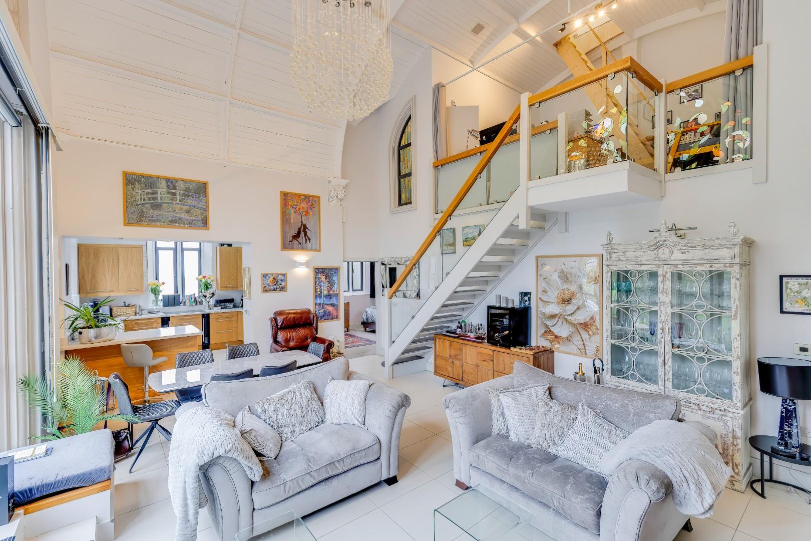 Castellum, 5 Alcedonia, Albert Crescent, Penarth, CF64 1FB